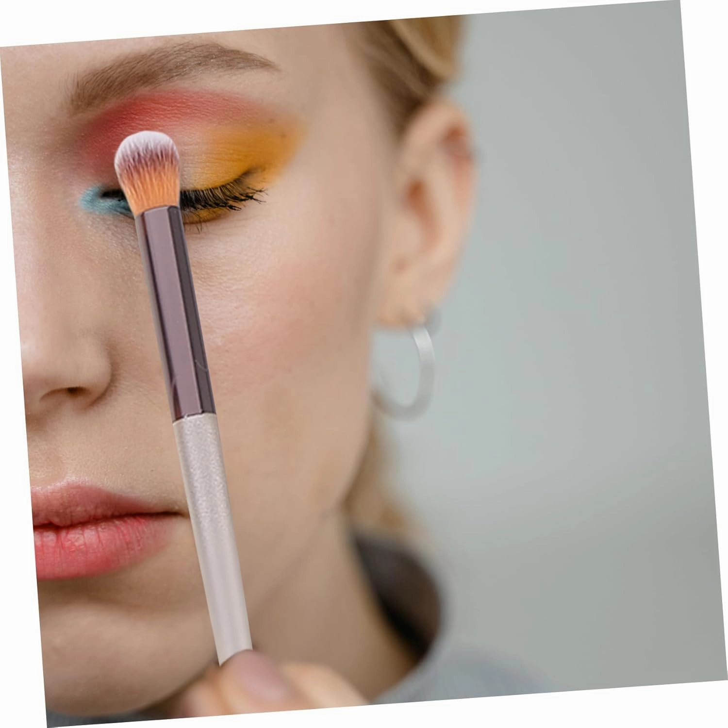 14pcs Assorted Makeup Brush Women Golden Plastic Handle Cosmetics Brush Kit for Daily Professional Use Beauty Care Supplies for Application