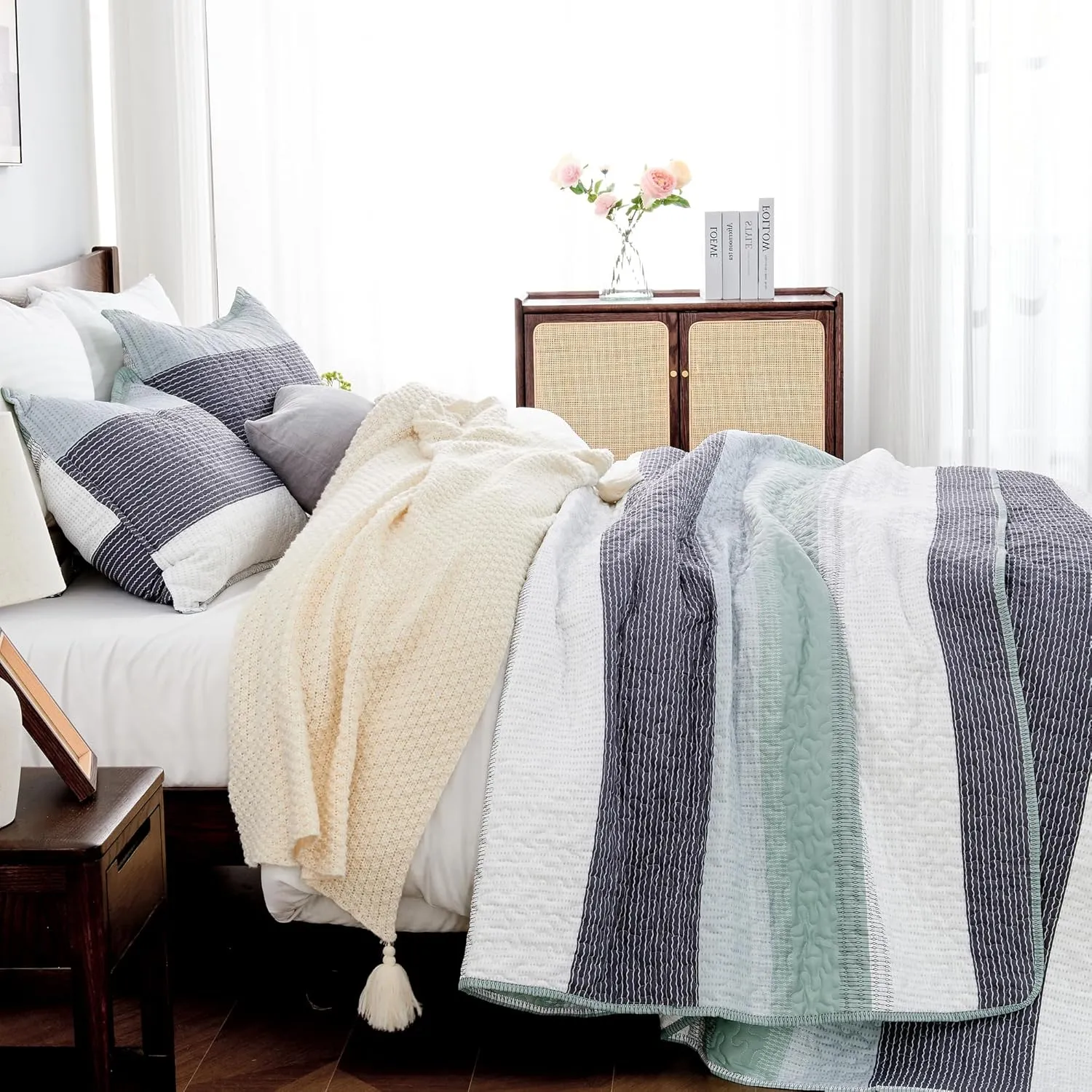 Andency Stripe Quilt Set Cal King(104x112 Inch), 3 Pieces (1 Striped Quilt and 2 Pillowcases) Patchwork Bedspread Coverlet Set, Lightweight Soft Microfiber Quilted Bedding Set