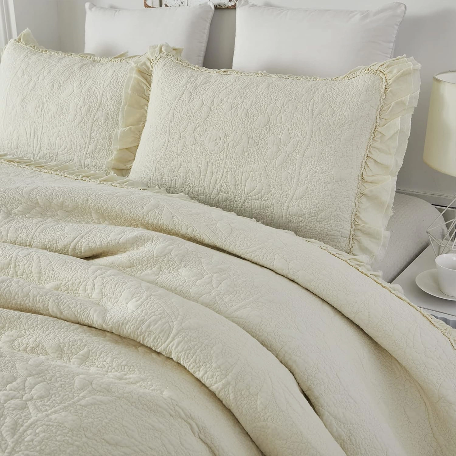 Brandream King Size Quilt Set Cotton Cream Yellow Quilts Shabby Chic Bedding Set Romantic Ruffle Bedspread 3-Piece