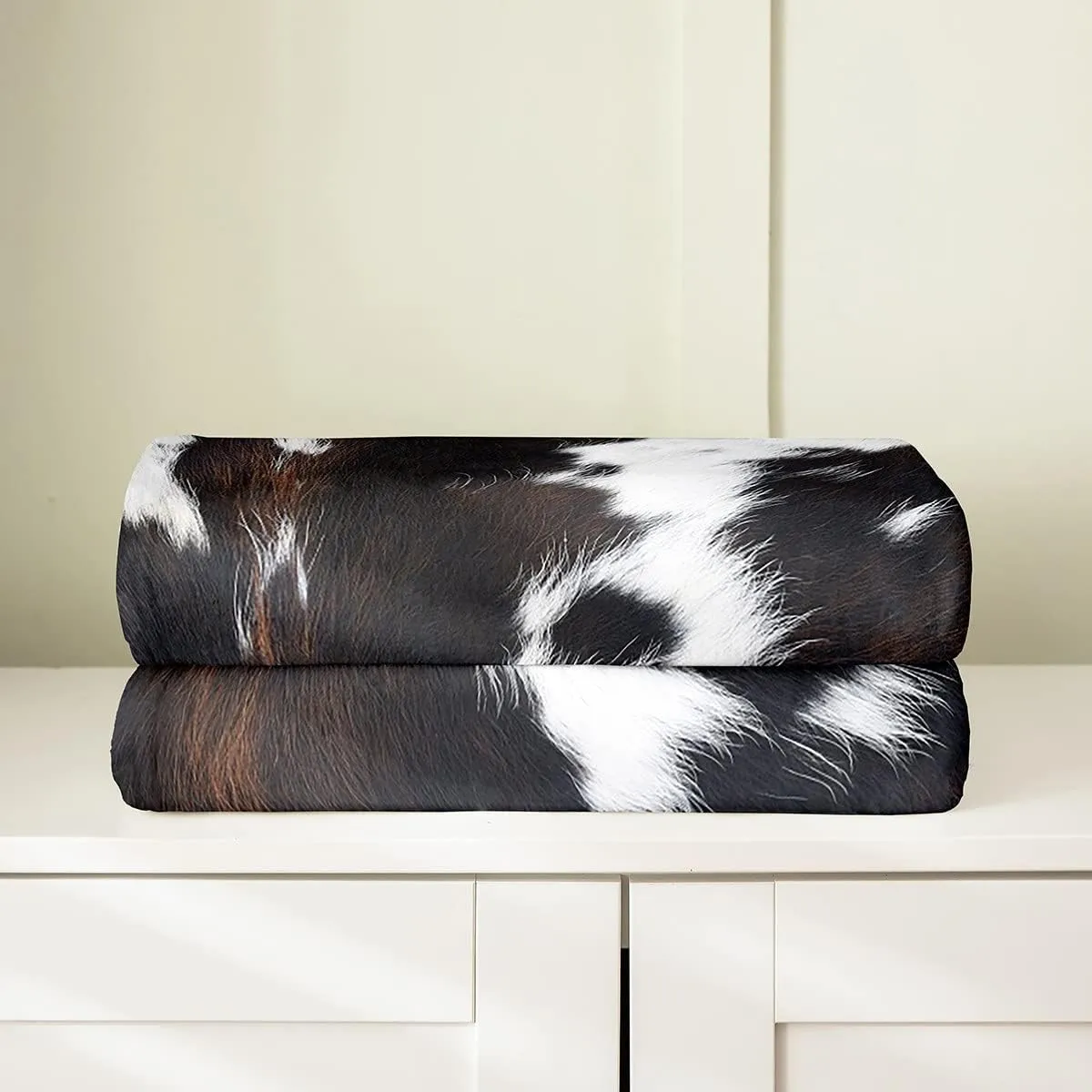 Brown Cowhide Throw Blanket,Black White Aztec Cow Print Fleece Blanket,Western Farmhouse Animal Fur Flannel Blanket for Kids Boys Girls,Rustic Cowboy Cowgirl Bed Blanket Living Room Decor,40x50