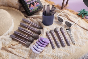 BS-MALL Makeup Brushes Set 28 Pcs – Premium Triangle Puff & Foundation Brush for Flawless Makeup Application