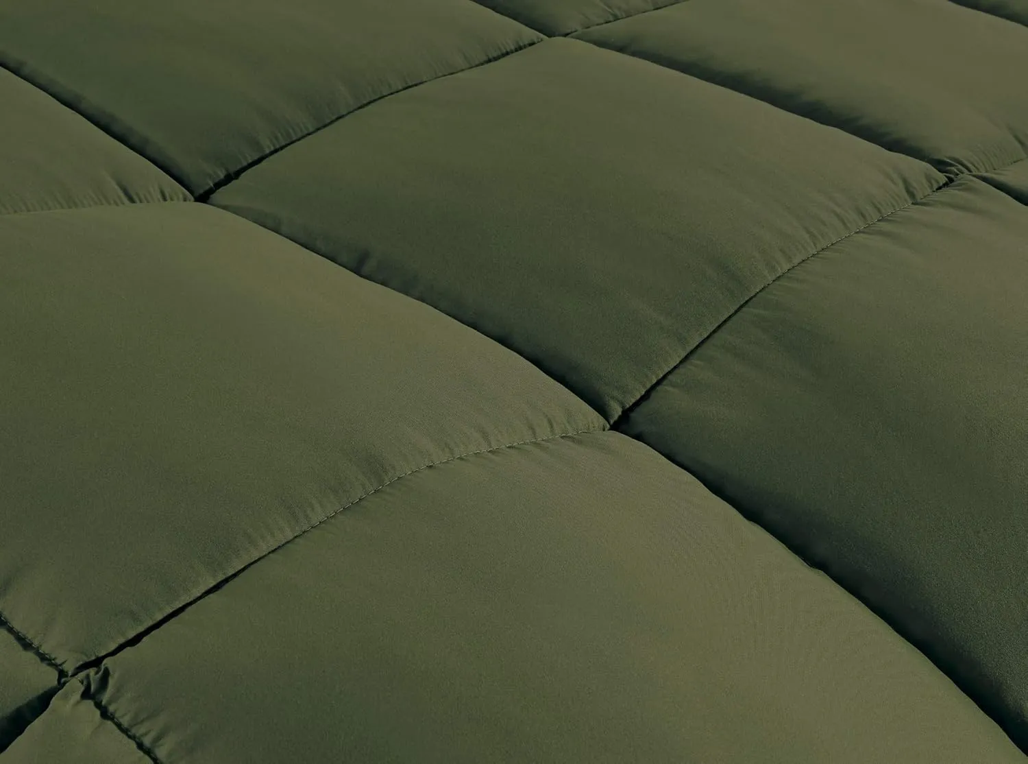 Chezmoi Collection 3-Piece Down Alternative Comforter Set (Oversized King, Cypress Green)