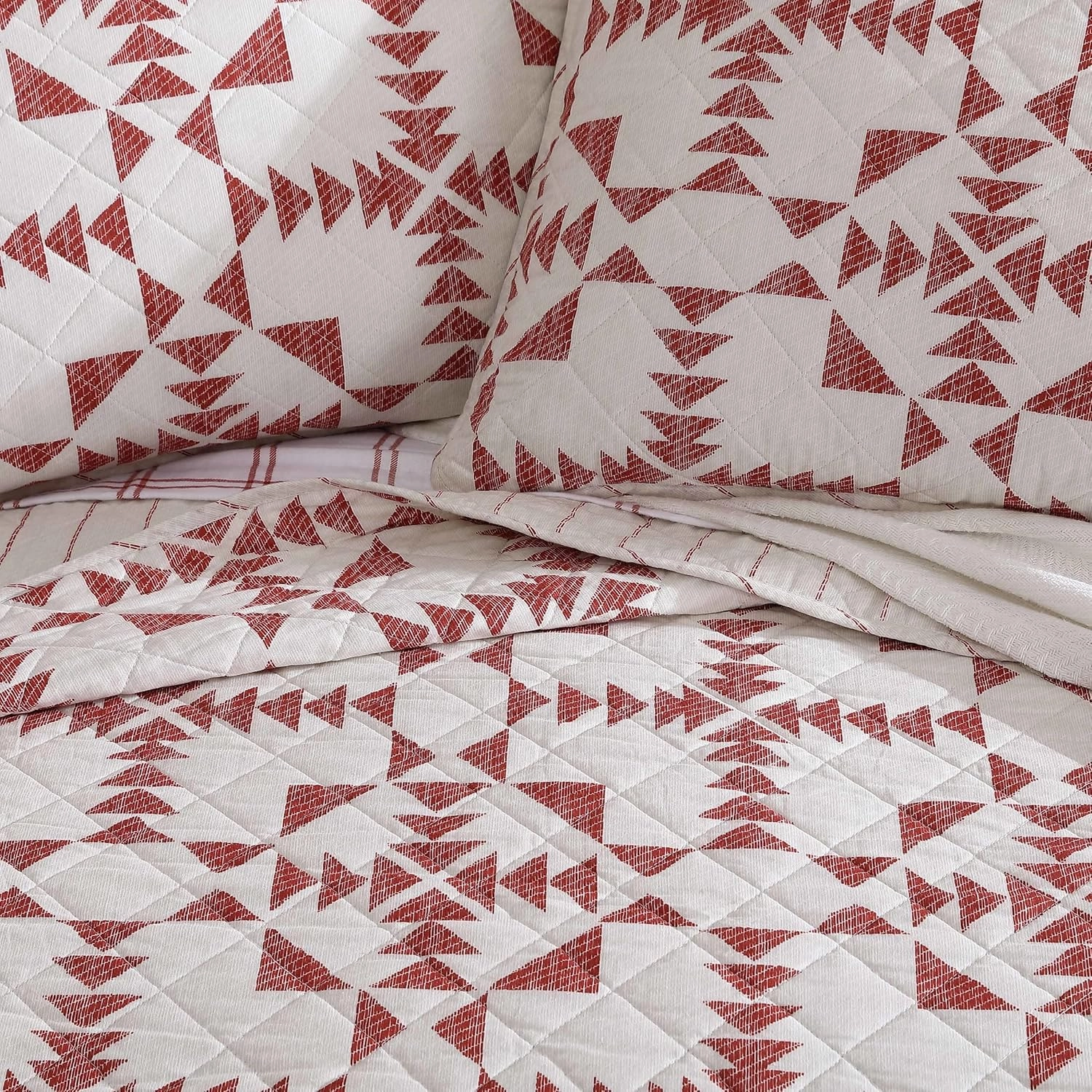 Eddie Bauer- King Quilt Set, Cotton Reversible Bedding Set, All Season Lodge Home Décor (Arrowhead Red, King)