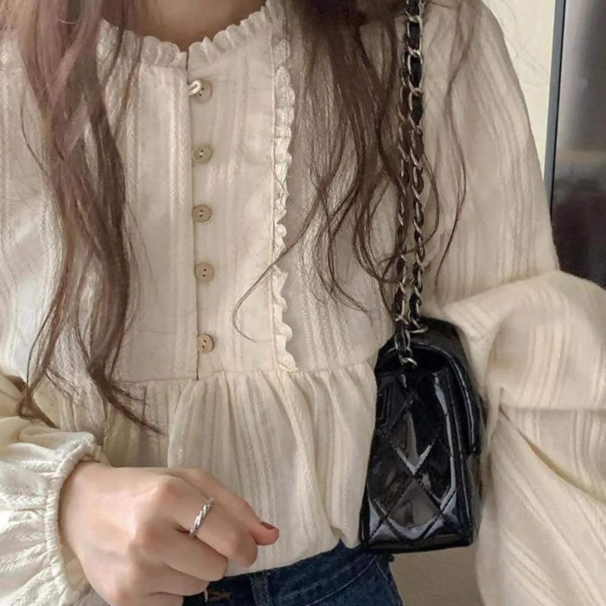 Korean Version of Women's Shirt, Women's Sweet Round Neck Pleated Small lace top, Women's Long Sleeved Shirt top