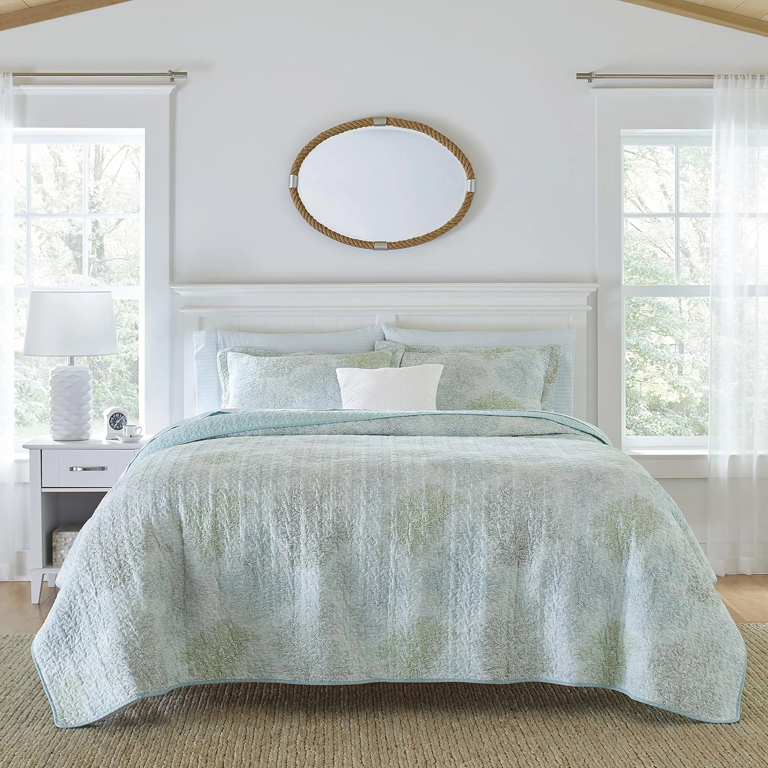 Laura Ashley - Twin Quilt Set, Reversible Cotton Bedding with Matching Sham, Pre-Washed Home Decor for Added Softness (Saltwater Blue, Twin)