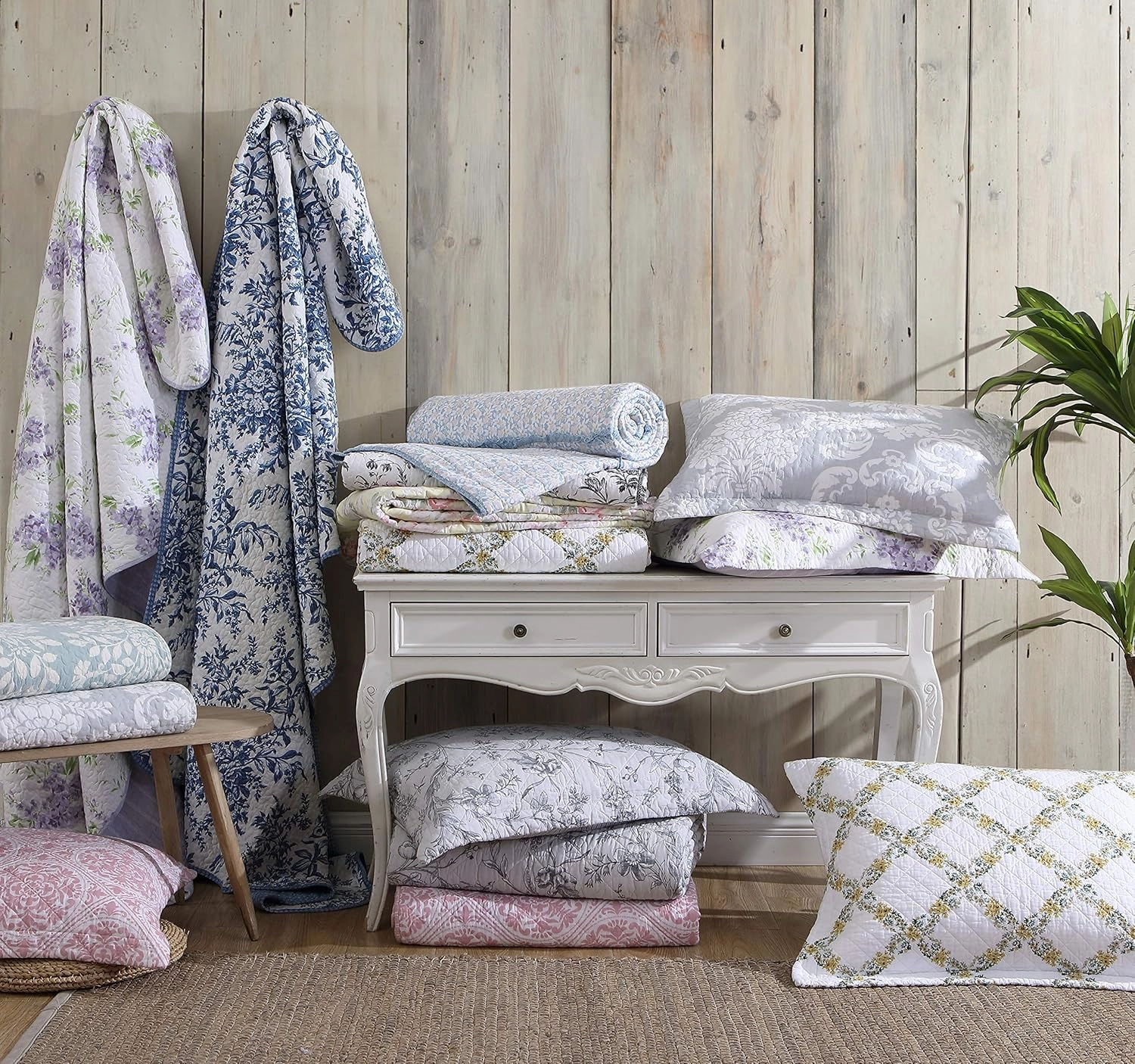 Laura Ashley Home - Full/Queen Quilt Set, Reversible Floral Cotton Bedding with Matching Shams, Home Decor for All Seasons (Walled Garden Blue, Full/Queen)
