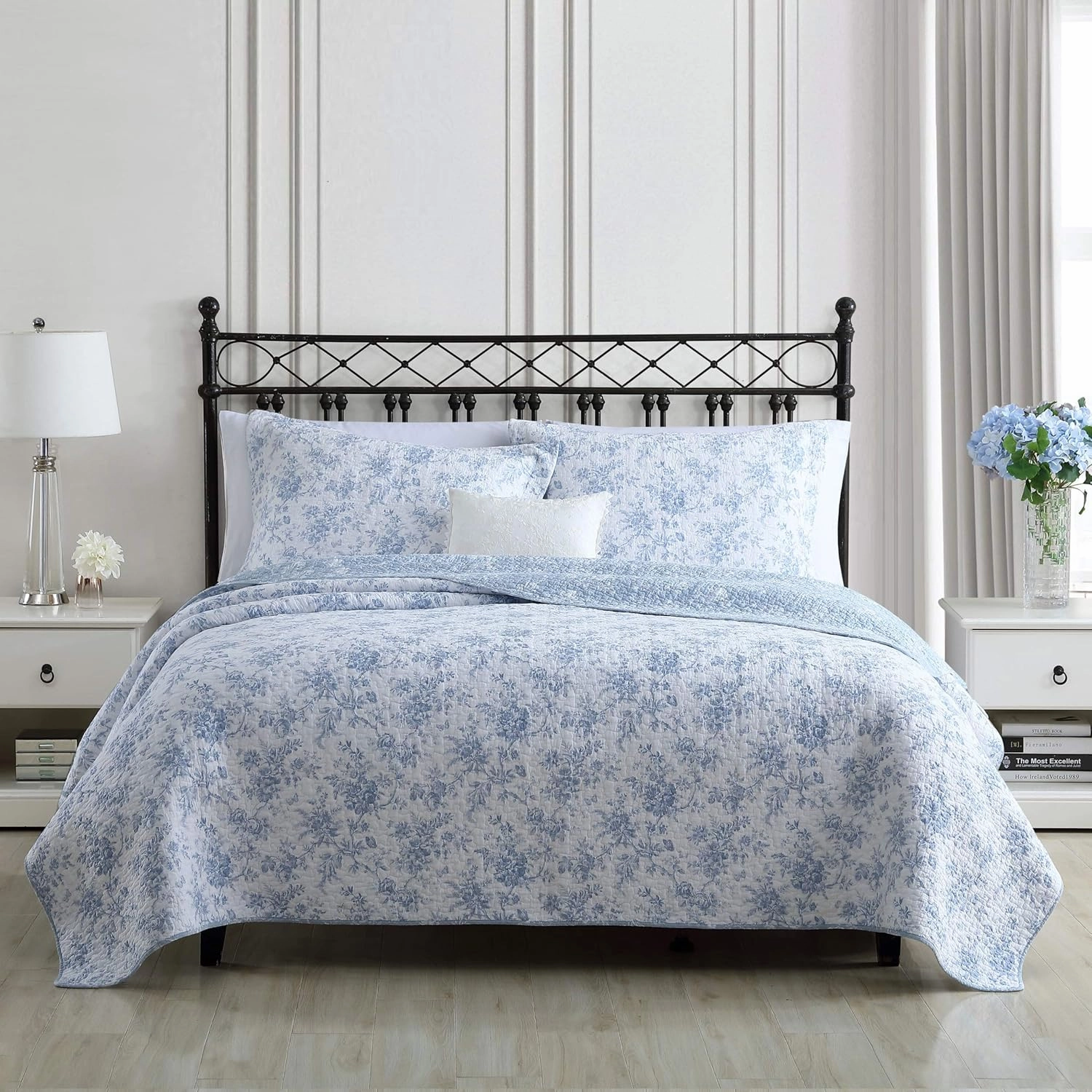 Laura Ashley Home - Full/Queen Quilt Set, Reversible Floral Cotton Bedding with Matching Shams, Home Decor for All Seasons (Walled Garden Blue, Full/Queen)