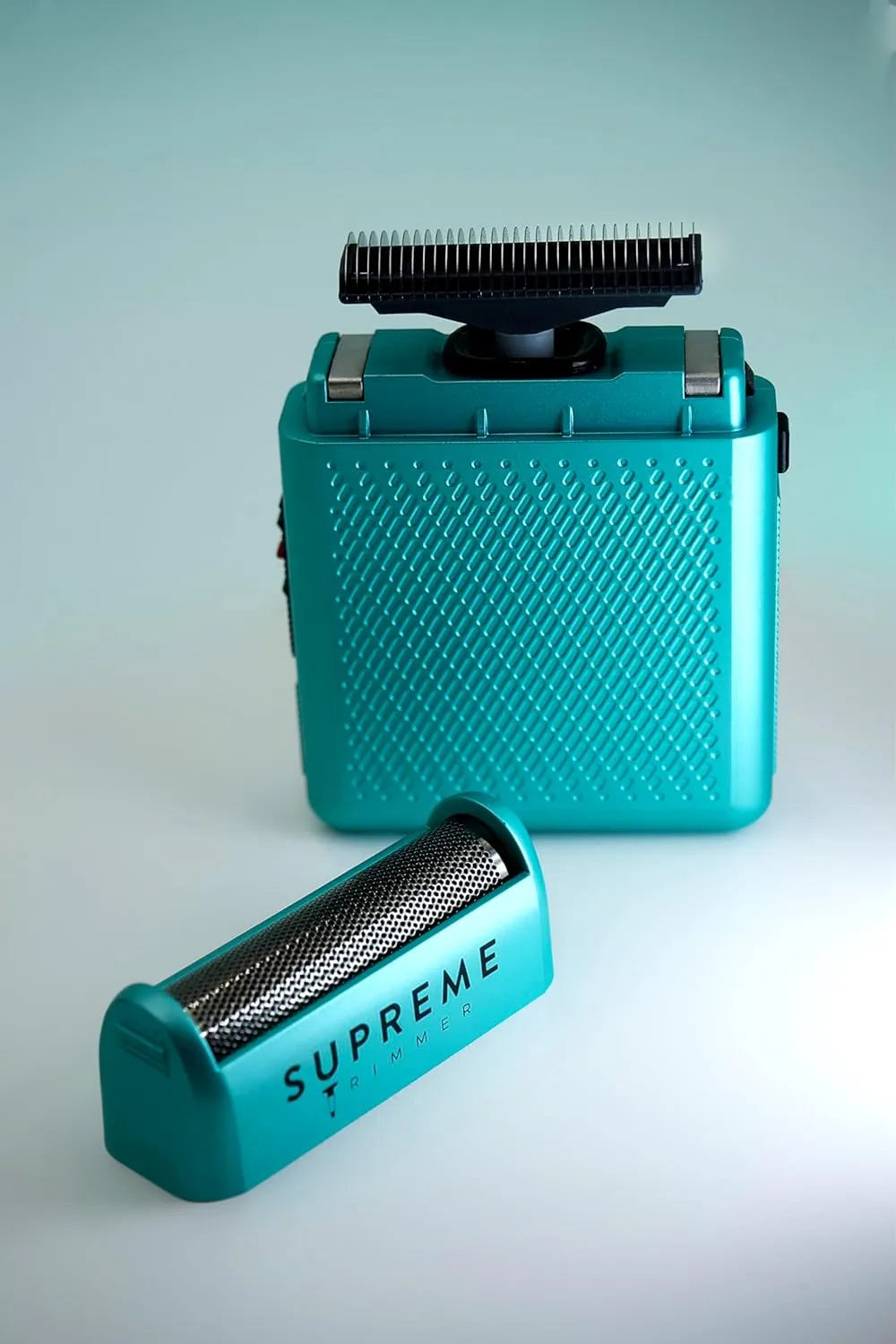 Supreme Trimmer Solo Single Foil Shaver for Pocket | 150 Min Runtime Cordless use, Powerful USB-C Mini Travel Razor for Professional & Home use | STF101
