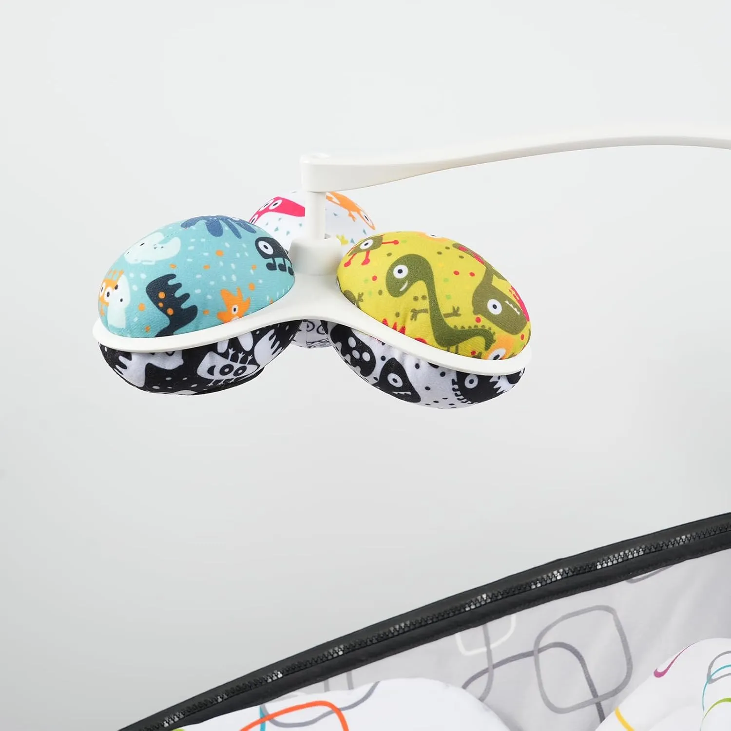 The MamaRoo Replacement Balls (for Mamaroo Swing) Offer More Interaction and Reversible Ball Options to Complement The Multi-Coloured MamaRoo Cradle in a Set of 3 Balls