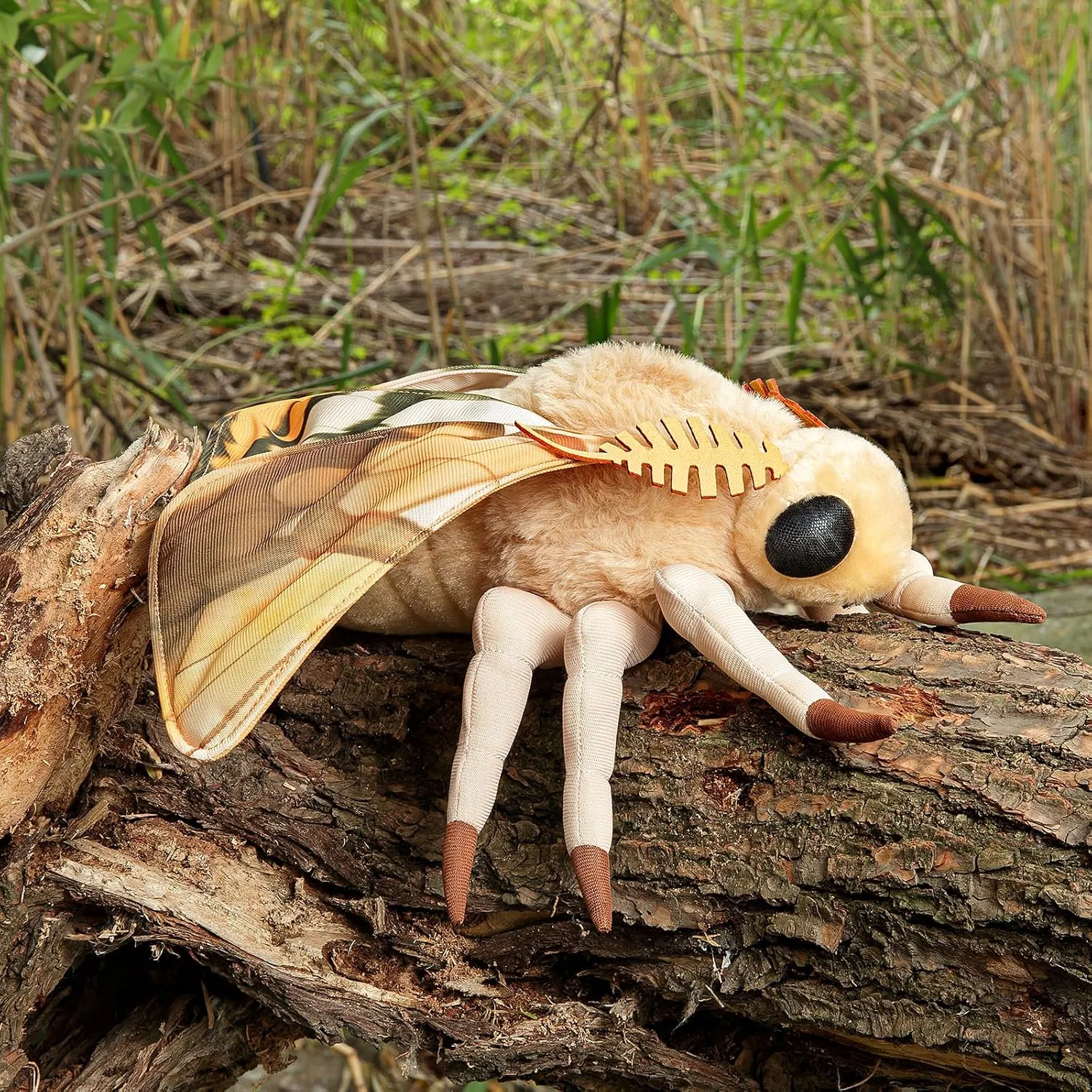 Tiny Heart Simulation Dead Leaf Moth Plush Toy 10.62inch Soft Realistic Dead Leaf Moth Stuffed Animal Plush Toy for Kids Insect Lovers Boys and Girls Toys Home Decoration Brown