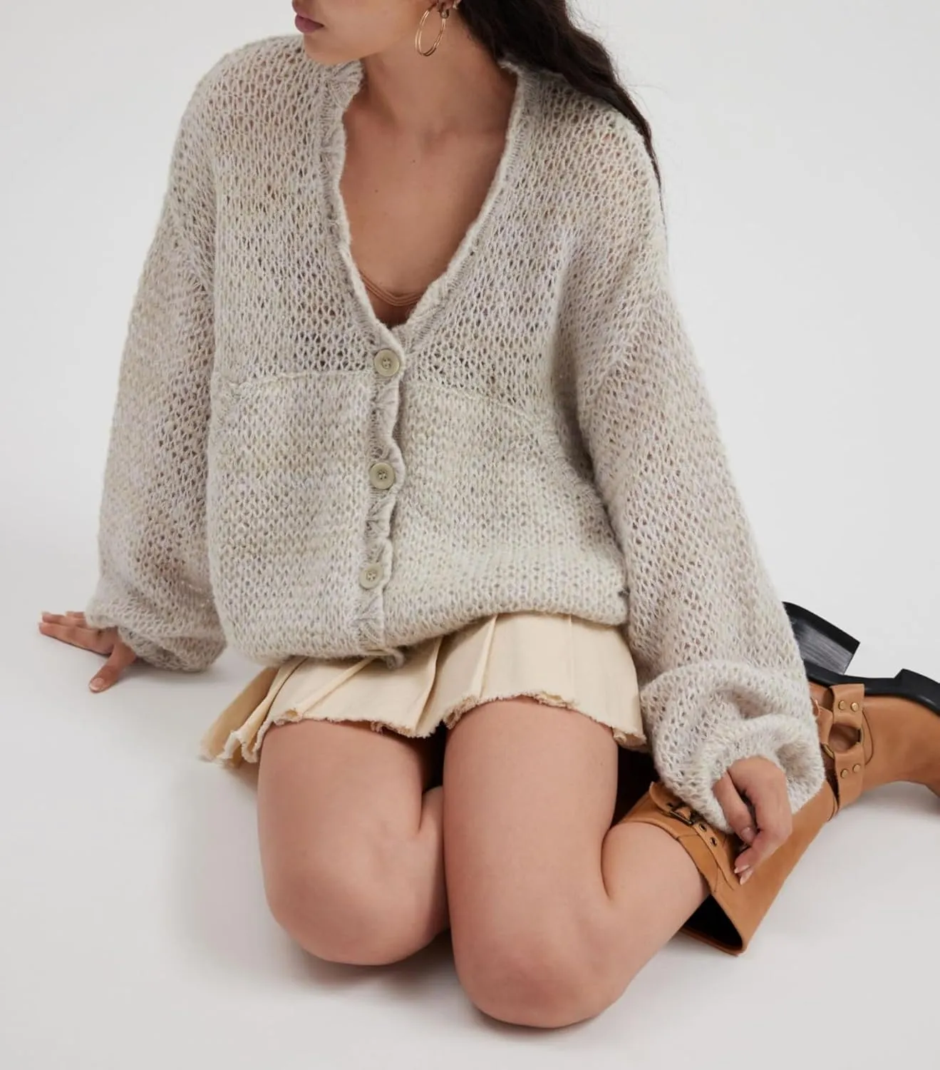 Women Lightweight Cardigan Sweater V Neck Lantern Sleeve Knit Tops Open Front Outerwear Coats with Pockets