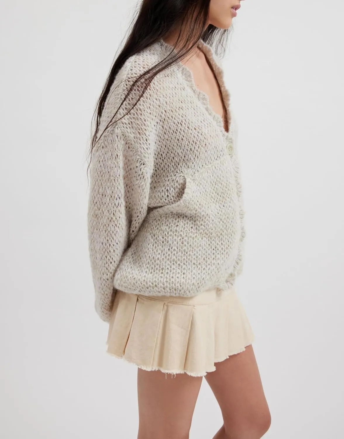 Women Lightweight Cardigan Sweater V Neck Lantern Sleeve Knit Tops Open Front Outerwear Coats with Pockets