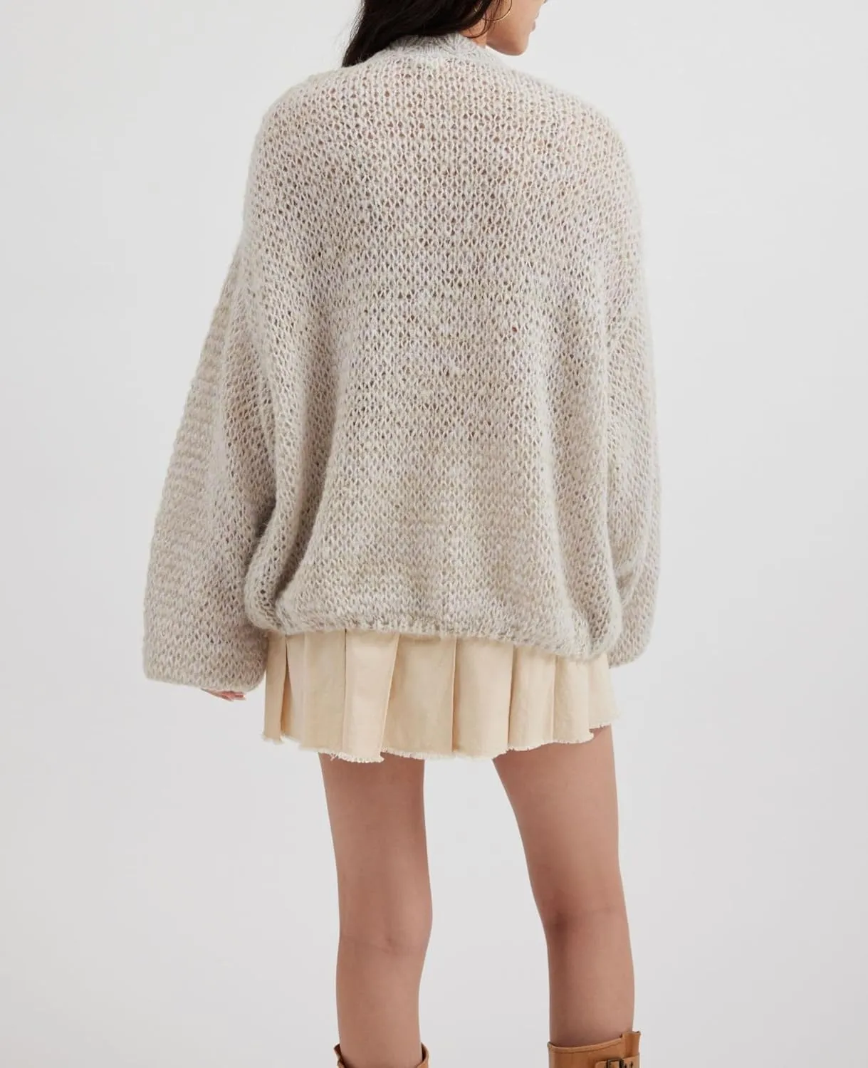Women Lightweight Cardigan Sweater V Neck Lantern Sleeve Knit Tops Open Front Outerwear Coats with Pockets