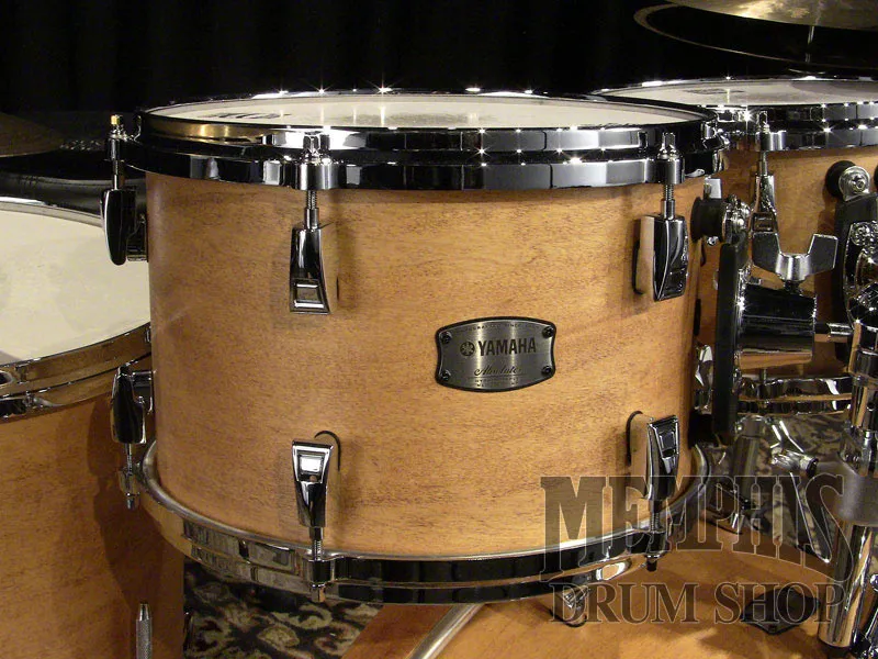 Yamaha Absolute Hybrid Maple Drum Set 22/10/12/16 - Vintage Natural